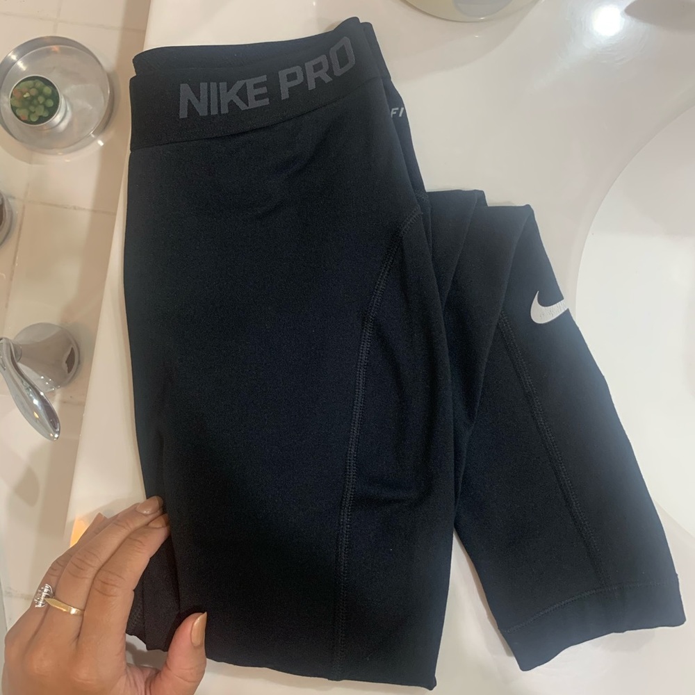 Nike pro dri-fit leggings